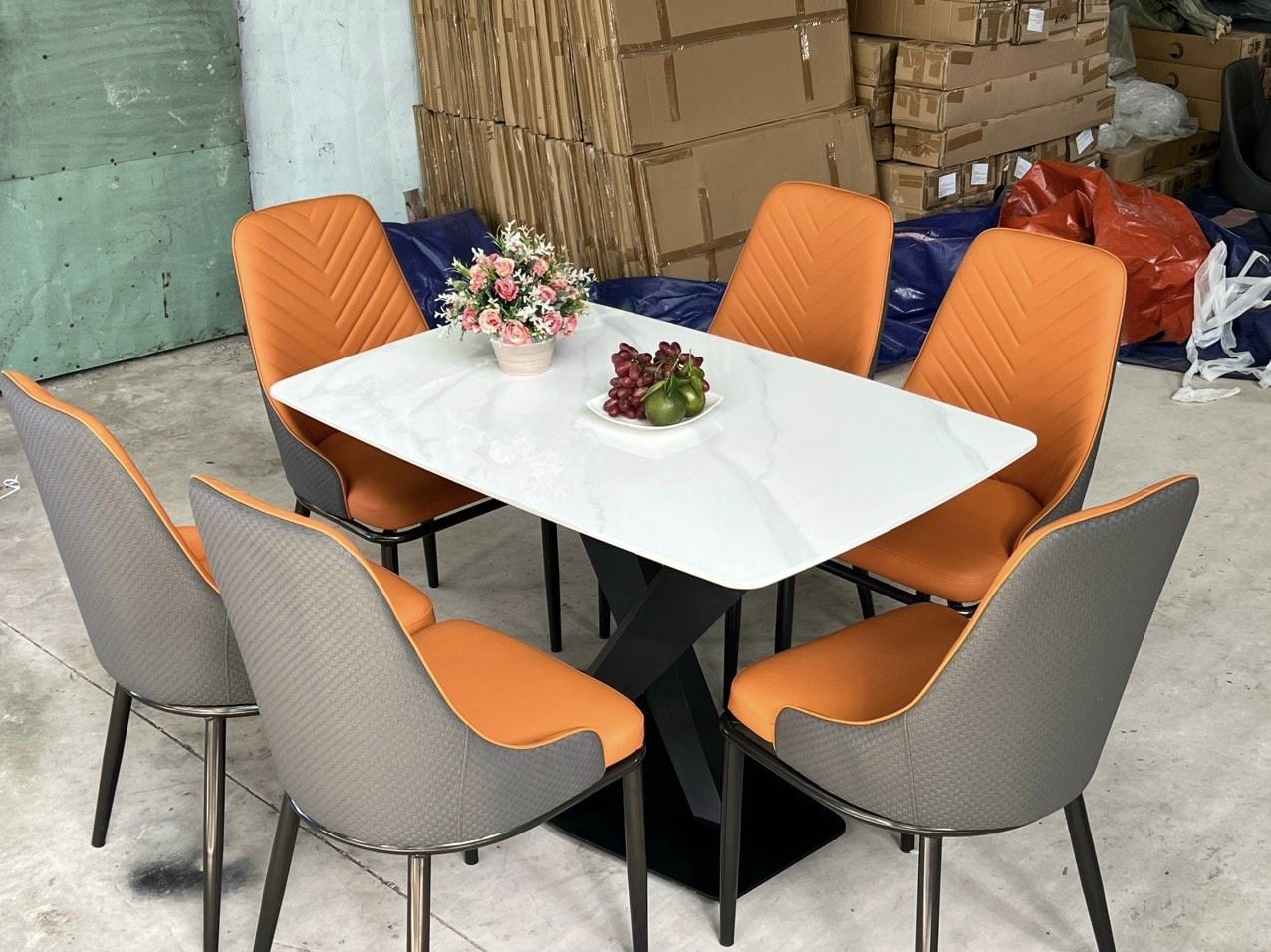 bo-ban-an-gia-dinh-mat-da-chong-xuoc-tl01