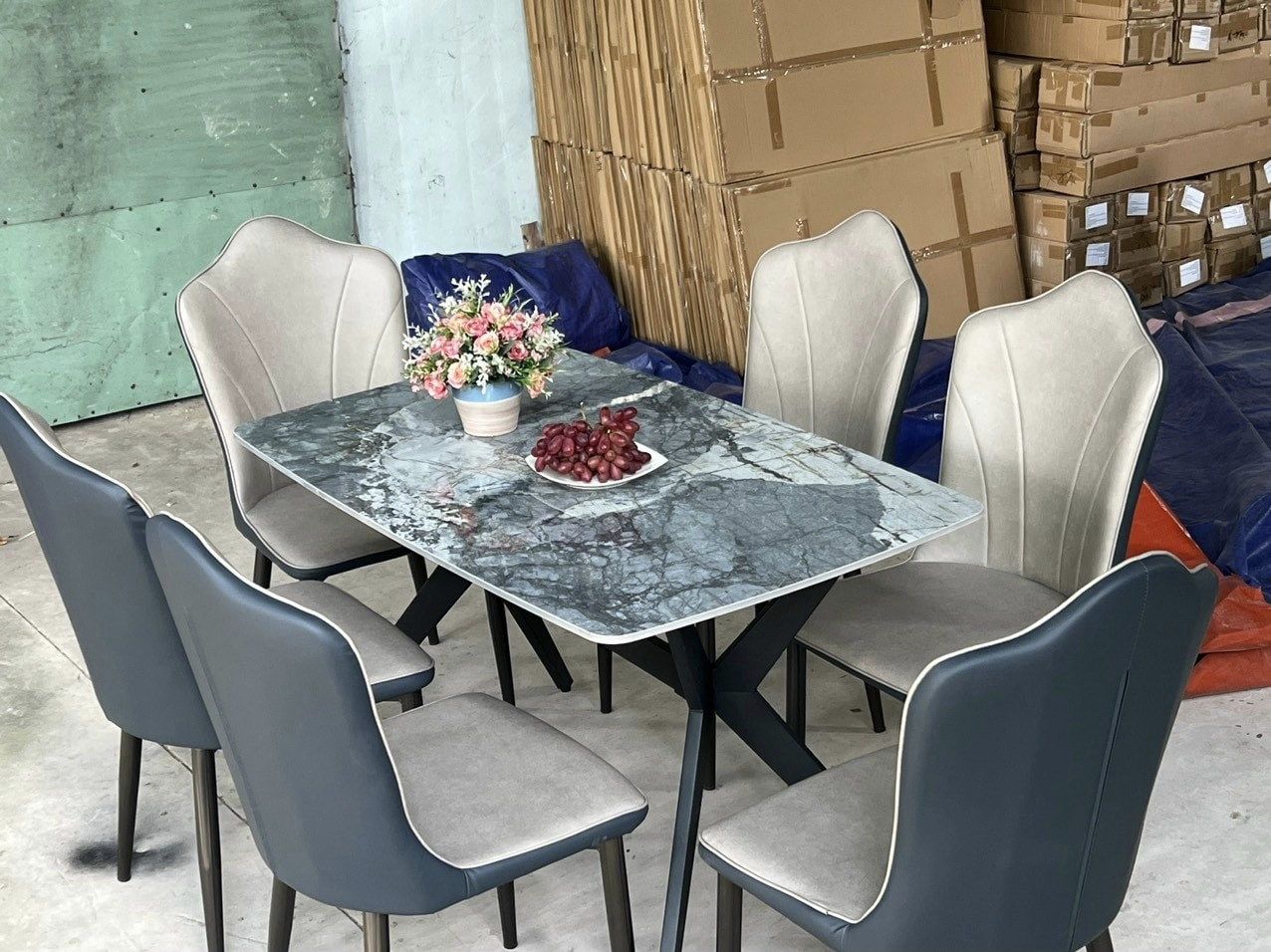 bo-ban-an-gia-dinh-mat-da-chong-xuoc-tl03