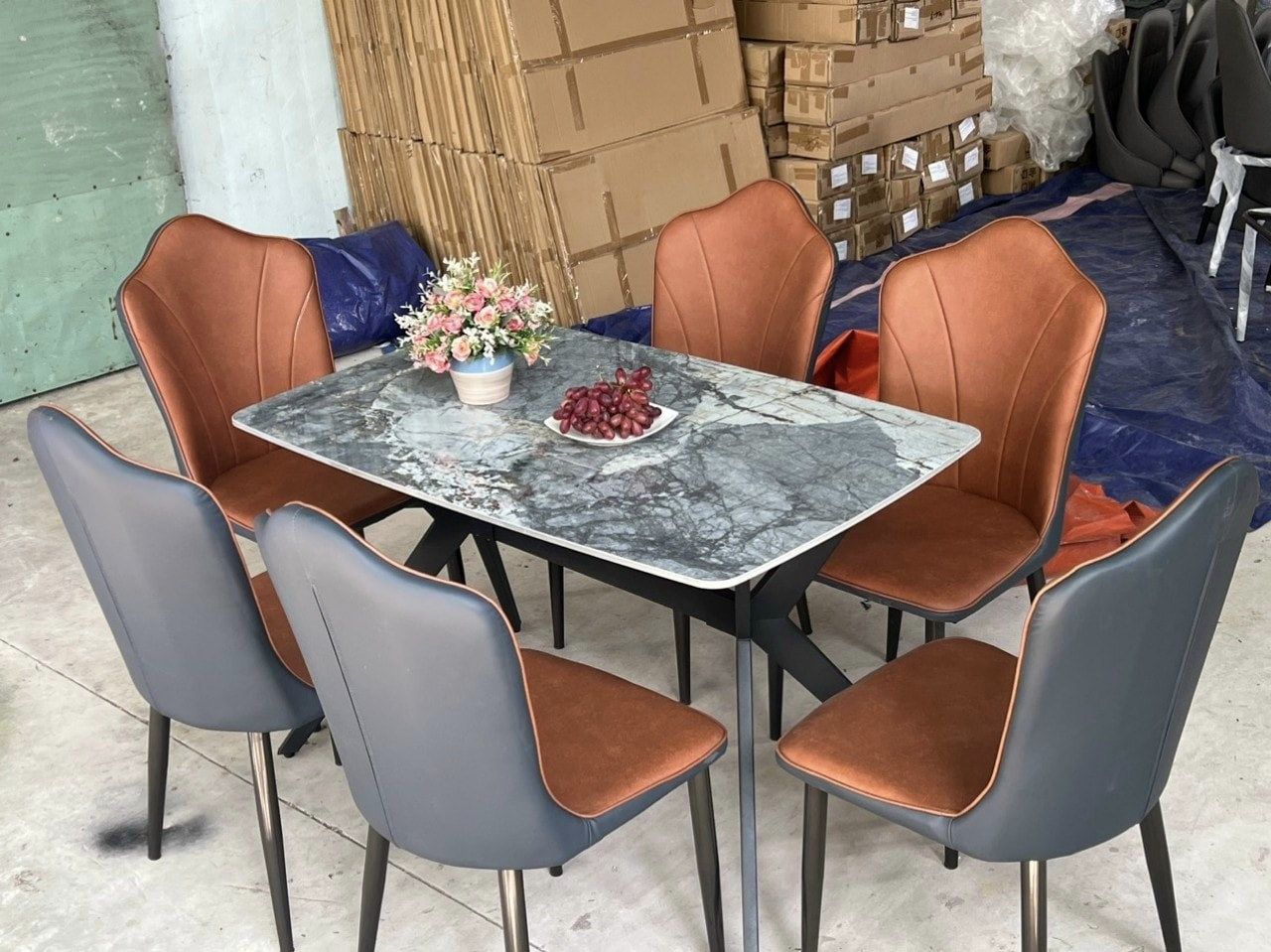 bo-ban-an-gia-dinh-mat-da-chong-xuoc-tl07