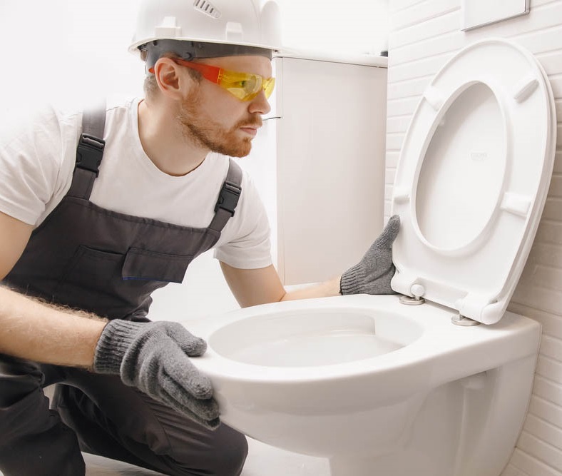 dia-chi-don-vi-sua-chua-va-thay-the-bon-cau-tai-nha-gia-re-va-uy-tin-tai-binh-duong