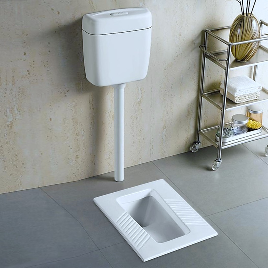 bon-cau-xom-kem-ket-nuoc-treo-tuong