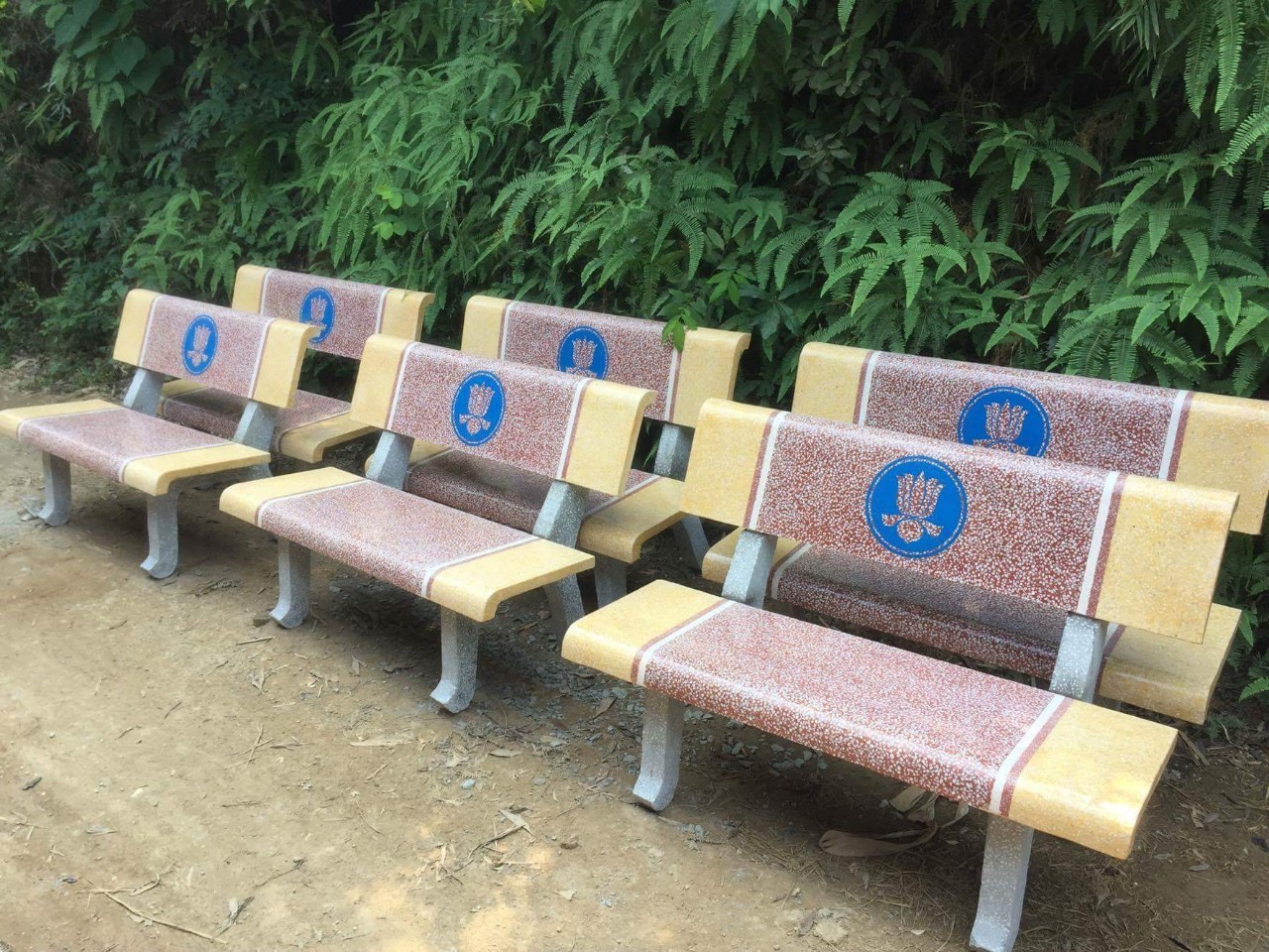 dia-chi-mua-ban-ghe-da-gia-re-uy-tin-va-chat-luong-tai-binh-duong